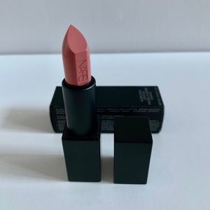 NEW NARS Audacious Lipstick in Raquel